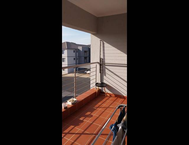 2 BEDROOM PROPERTY TO RENT IN POMONA